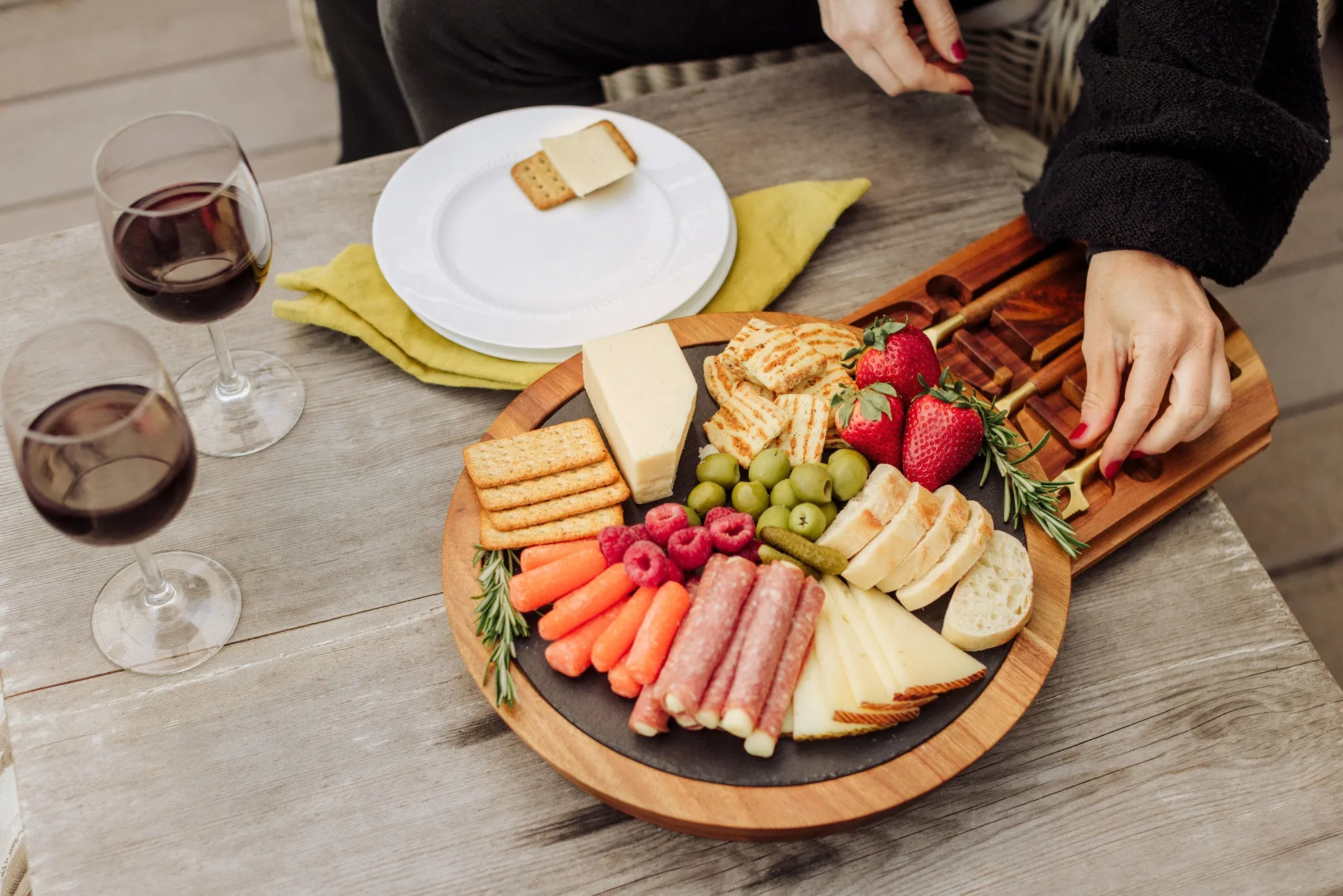 Cal Bears - Insignia Acacia and Slate Serving Board with Cheese Tools