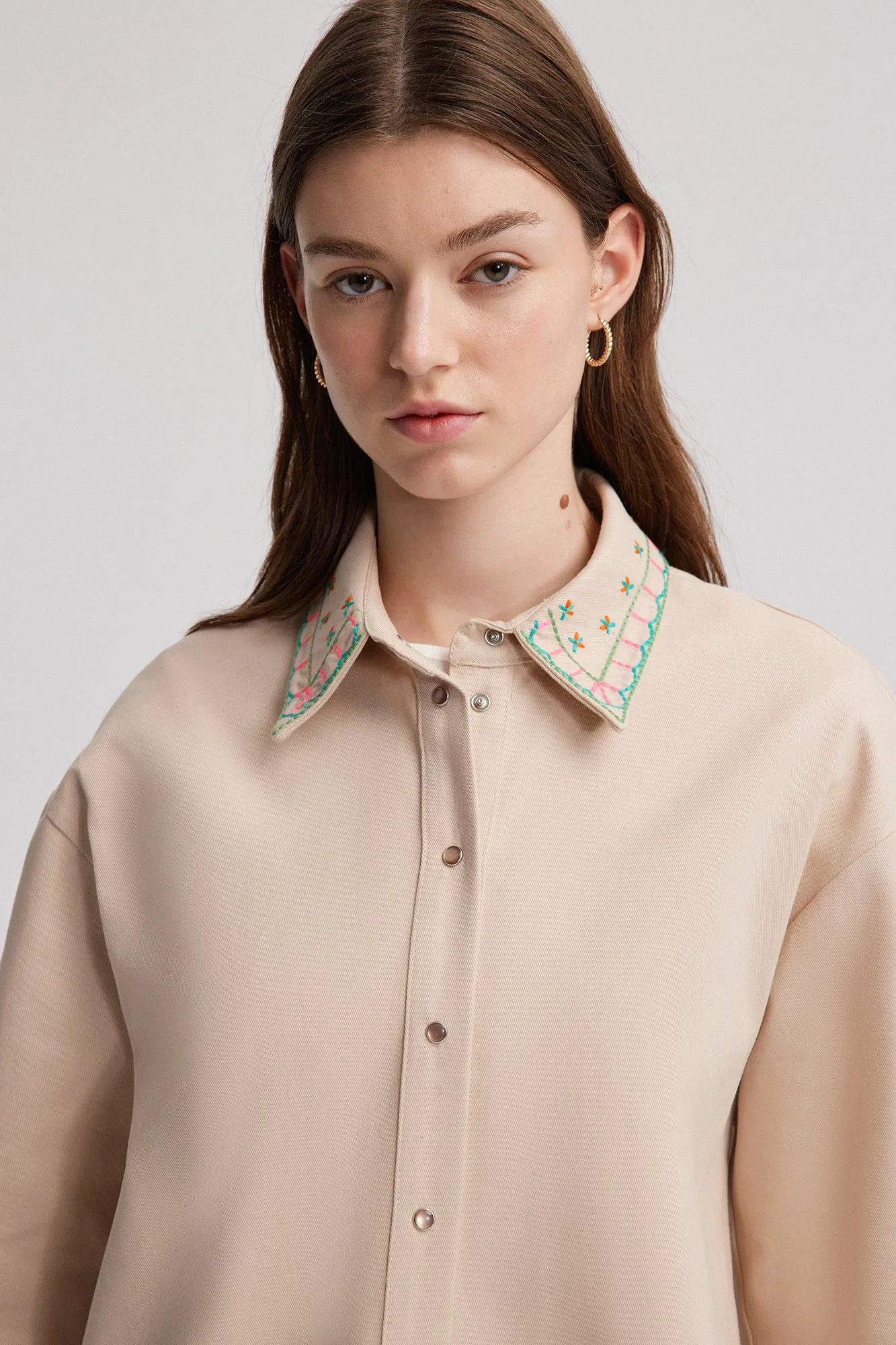 EMBROIDERED THIN GABARDINE JACKET