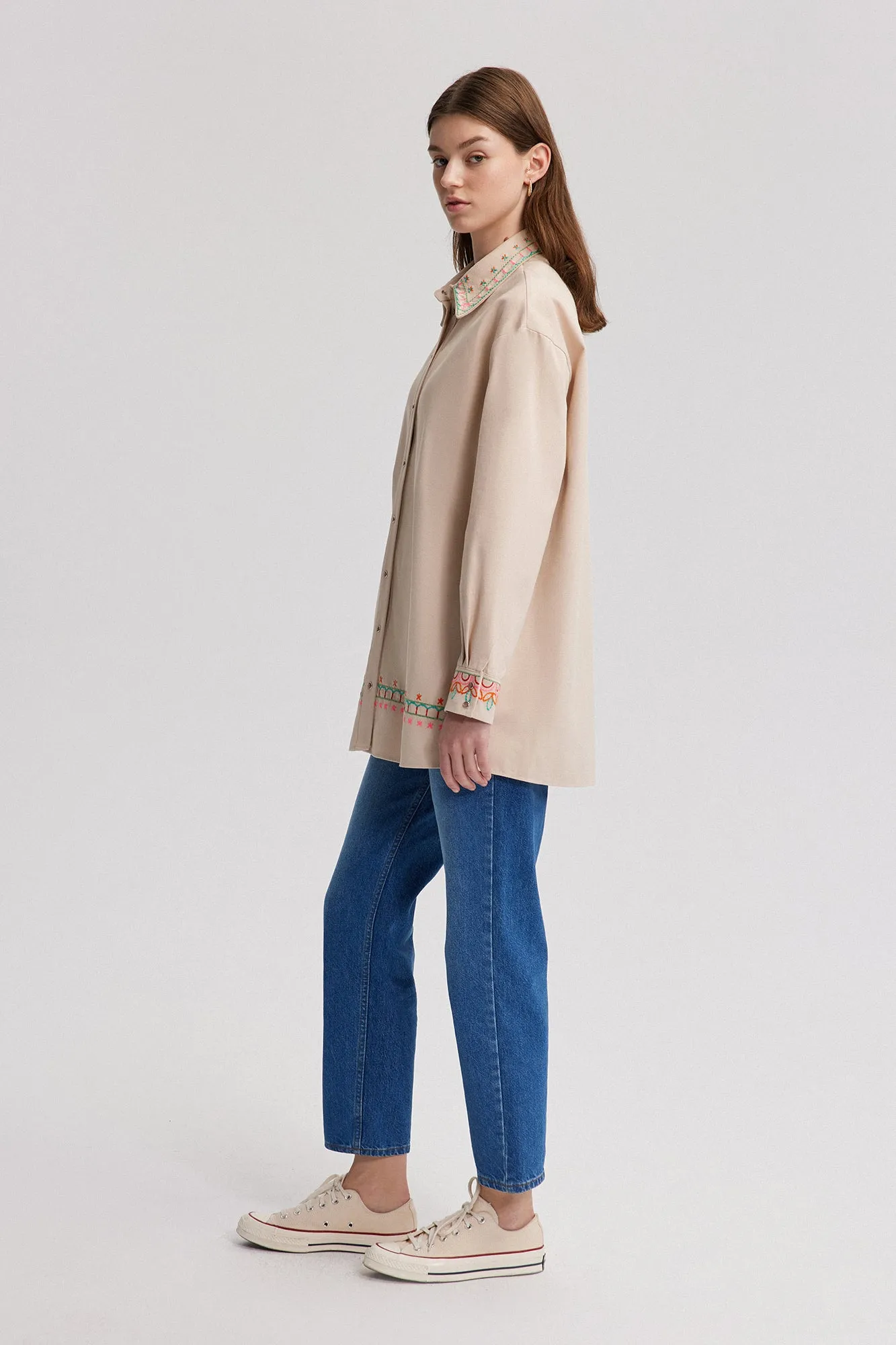 EMBROIDERED THIN GABARDINE JACKET