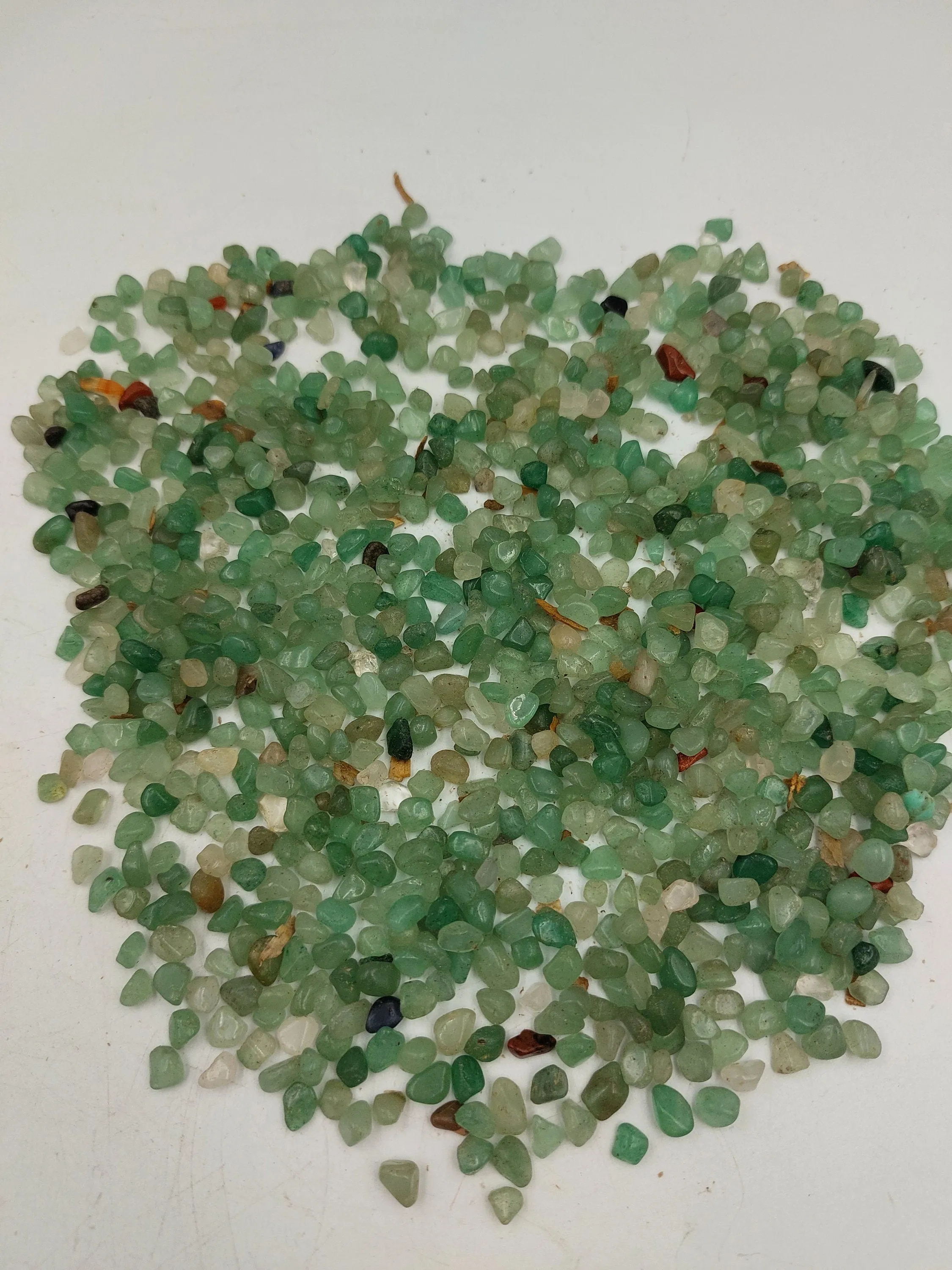 Green Agate Polished Crystal Chips, Tumbled Healing Gemstone, New Age Polished Semi-Precious Rocks