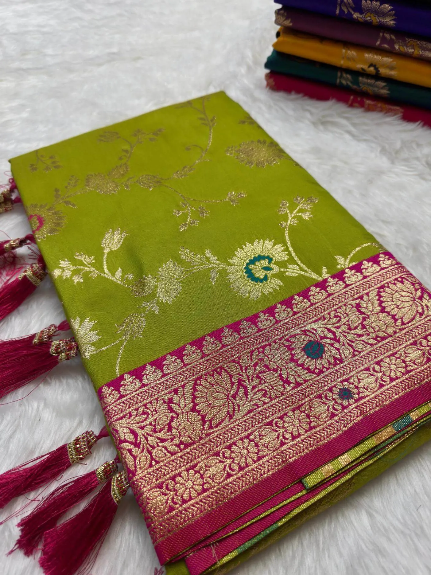 Improbable Mehndi Soft Banarasi Silk Saree With Resplendent Blouse Piece