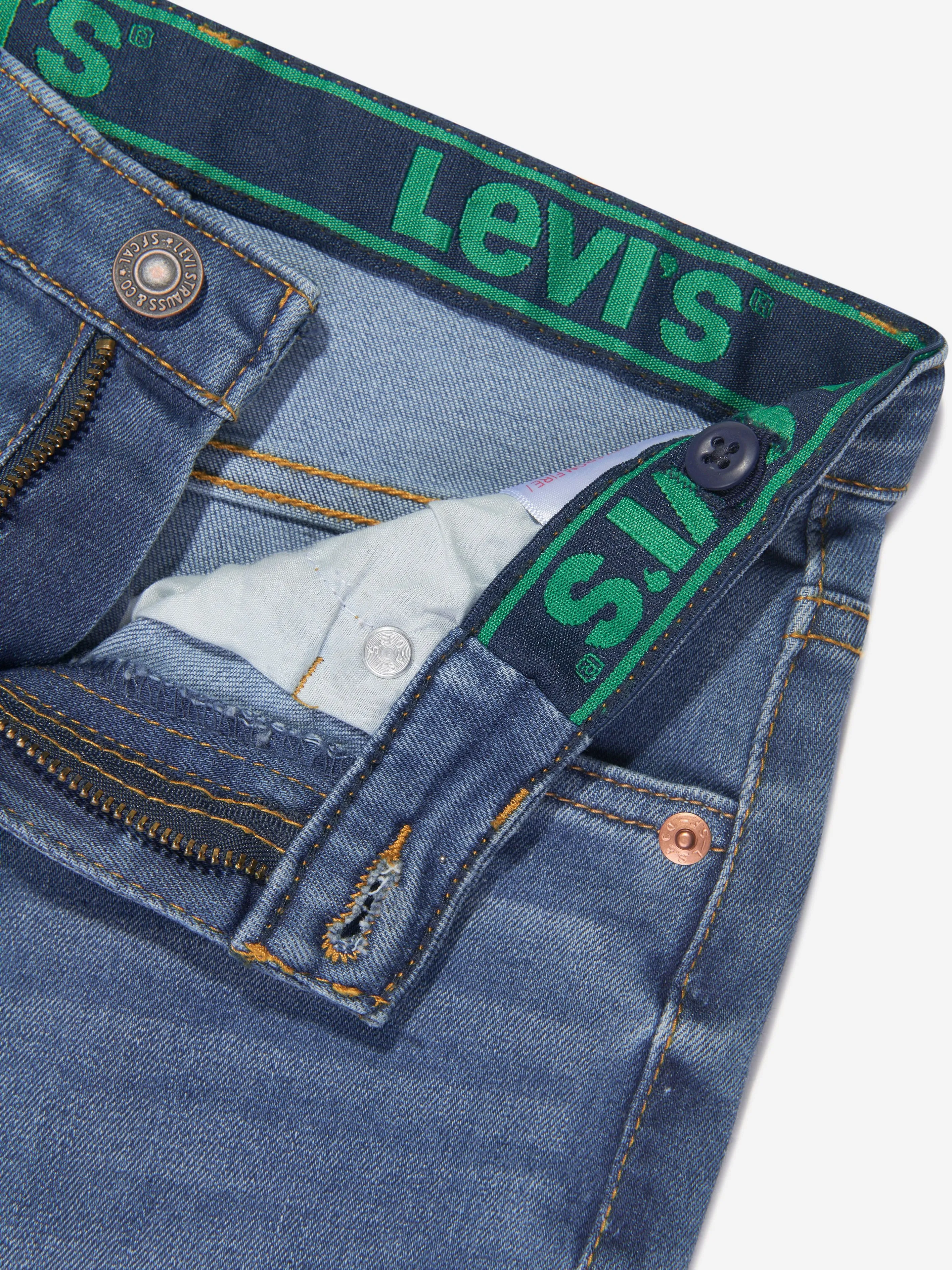 Levi's Wear Boys Slim Fit Eco Shorts in Blue