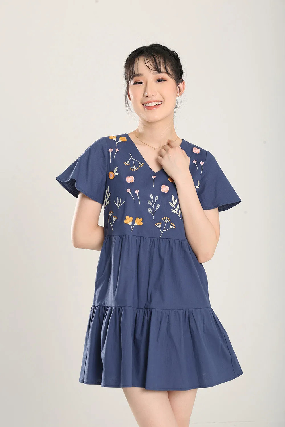 Madisyn Embroidered Denim Dress in Dark Wash