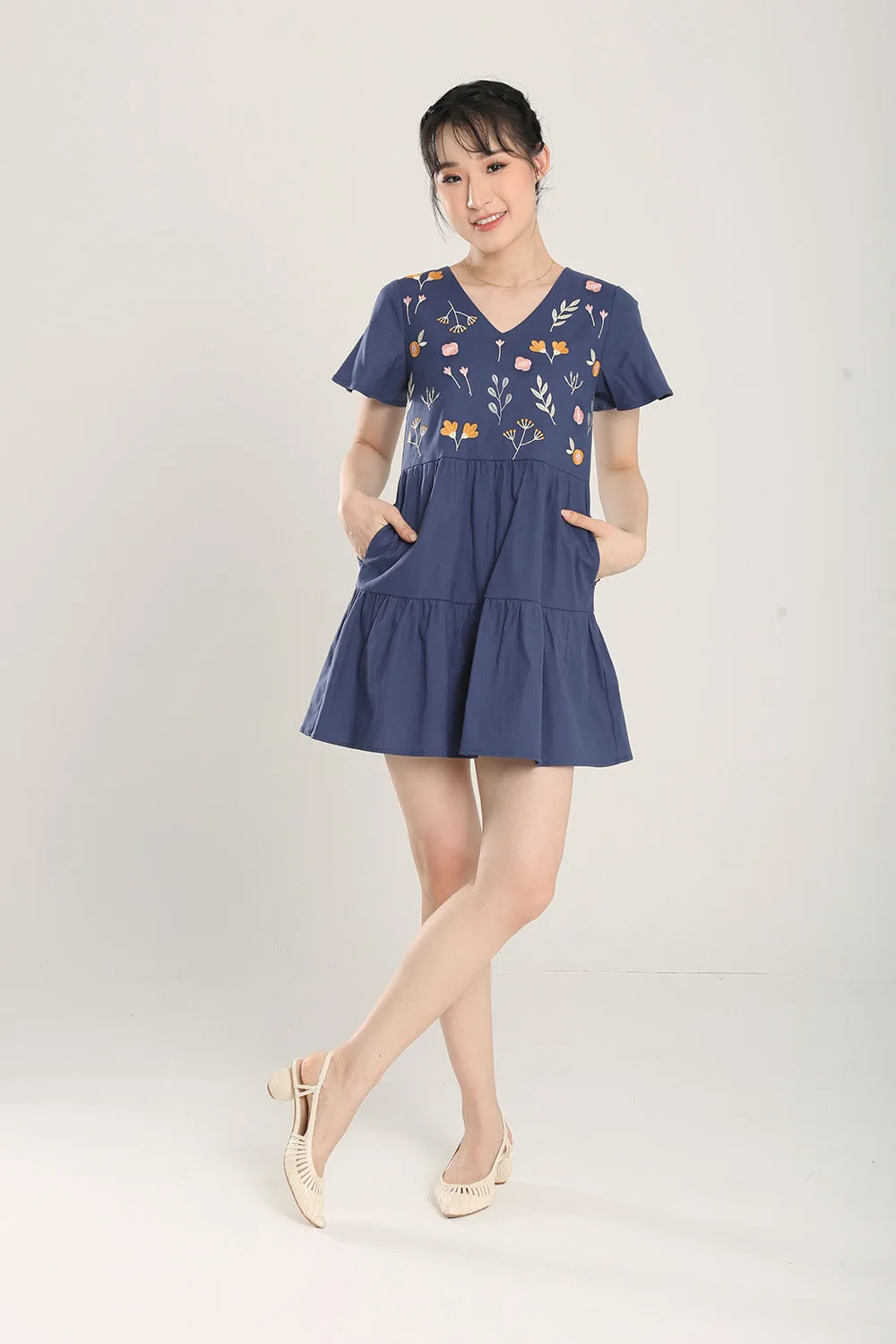 Madisyn Embroidered Denim Dress in Dark Wash