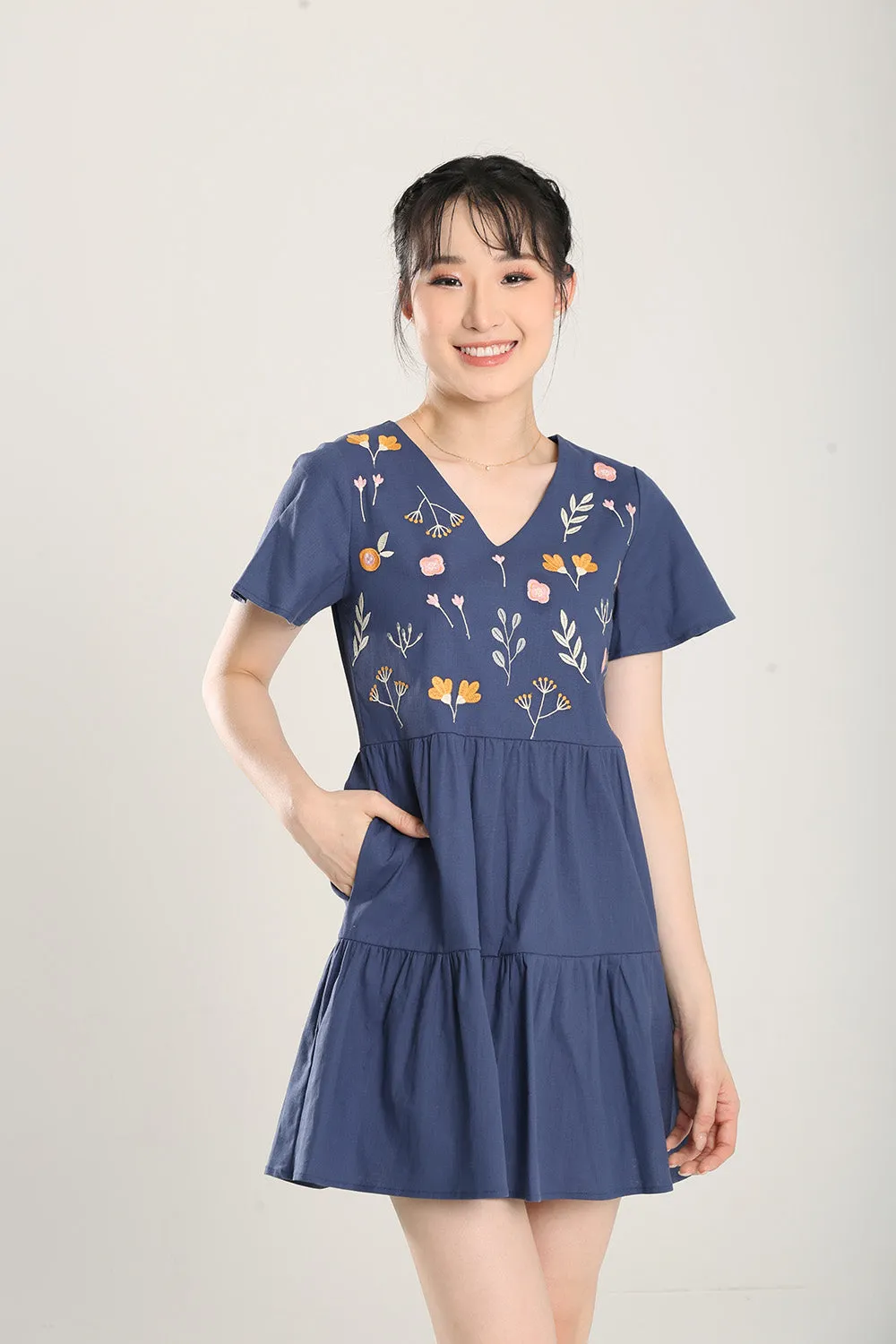 Madisyn Embroidered Denim Dress in Dark Wash