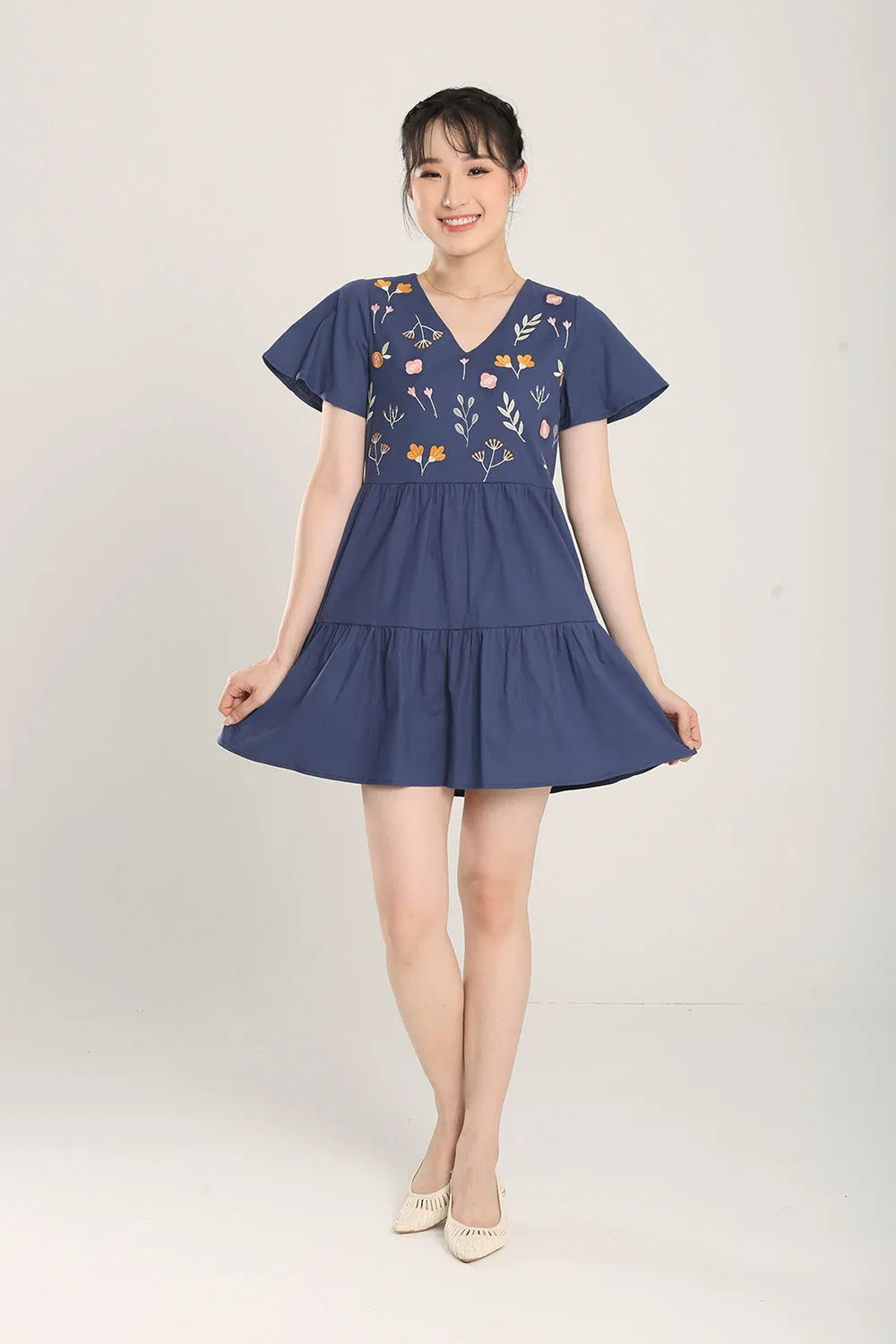 Madisyn Embroidered Denim Dress in Dark Wash