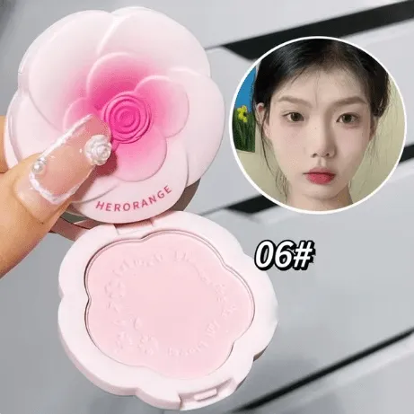 Monochrome Flower Powder Blusher