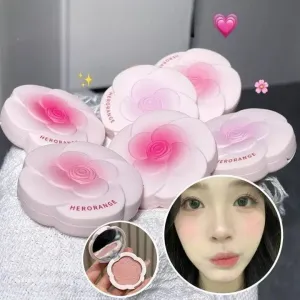 Monochrome Flower Powder Blusher