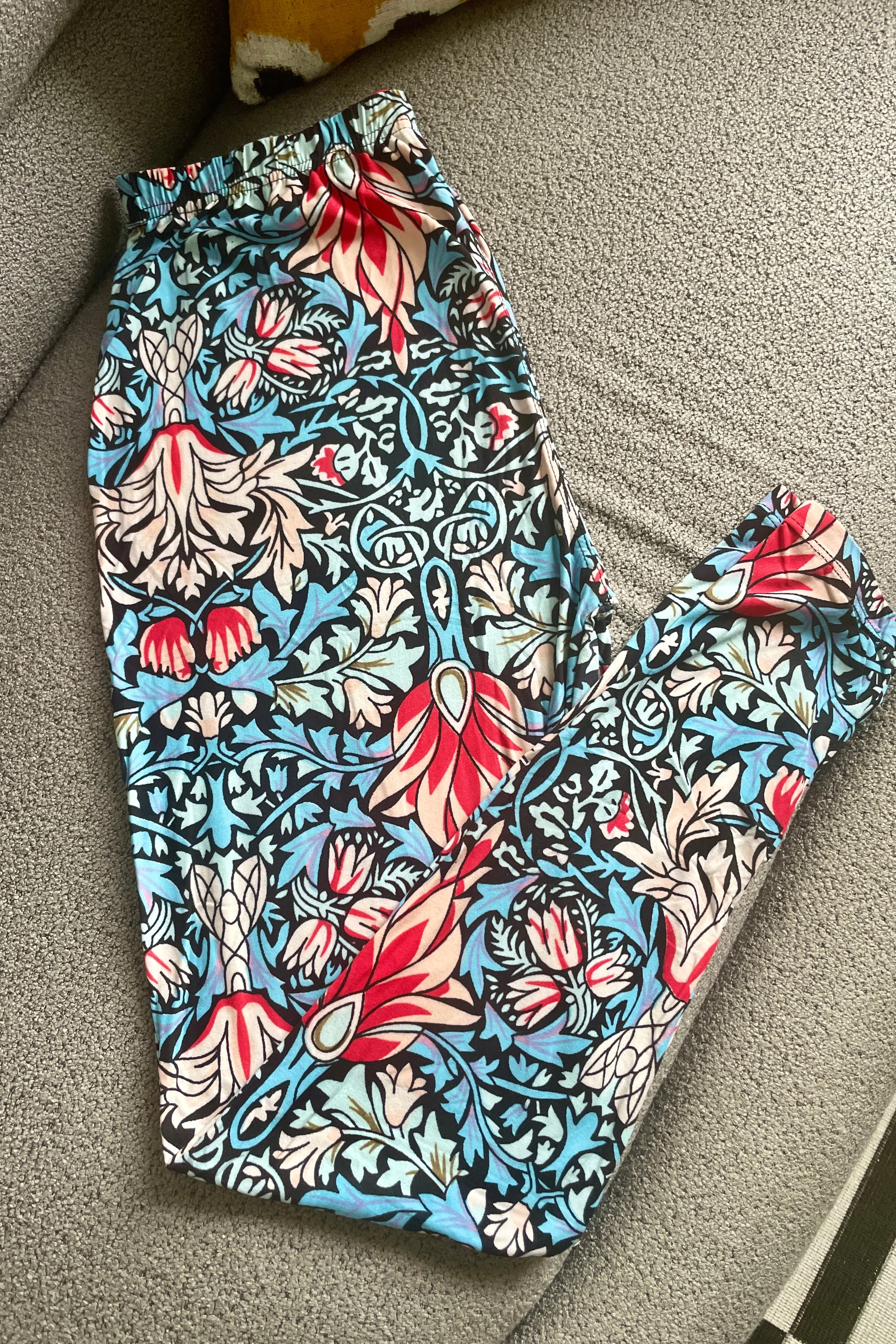 Paisley Bouquet Boho Print QUEEN SIZE Leggings