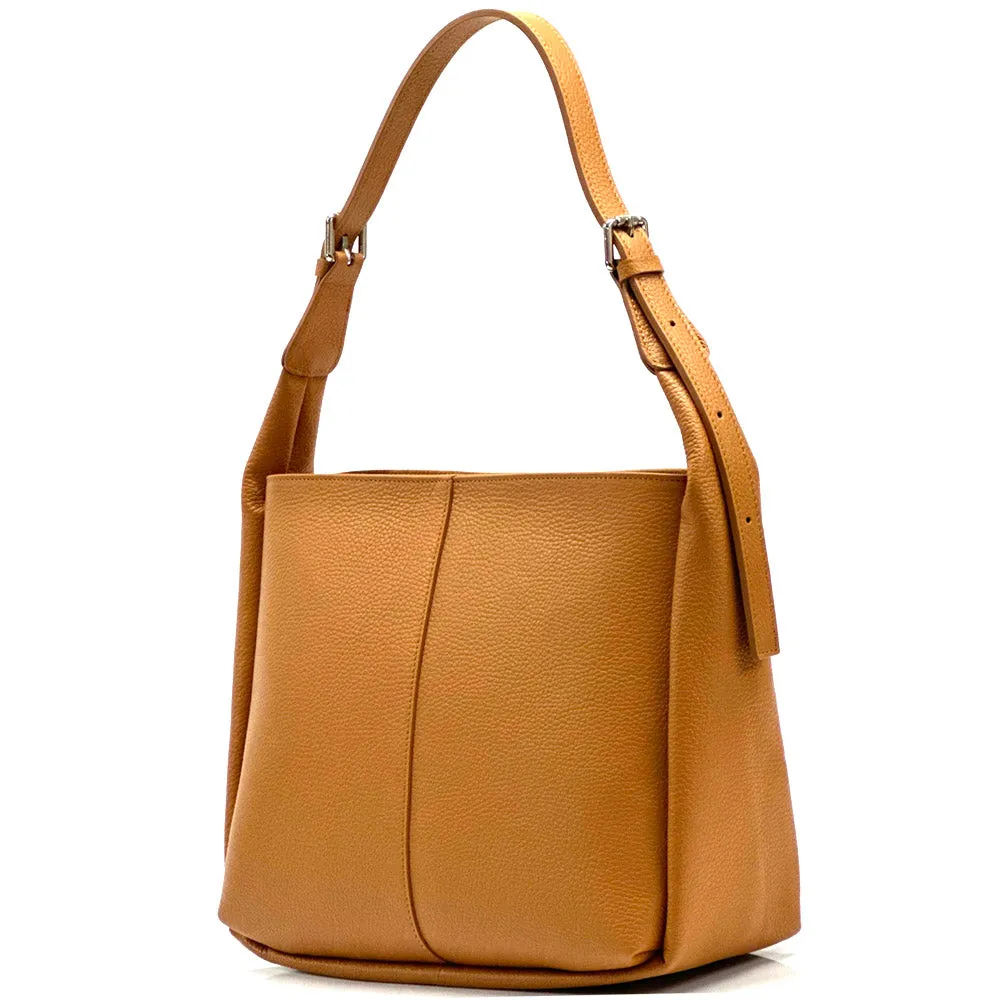 Penelope Tote Italian leather Handbag